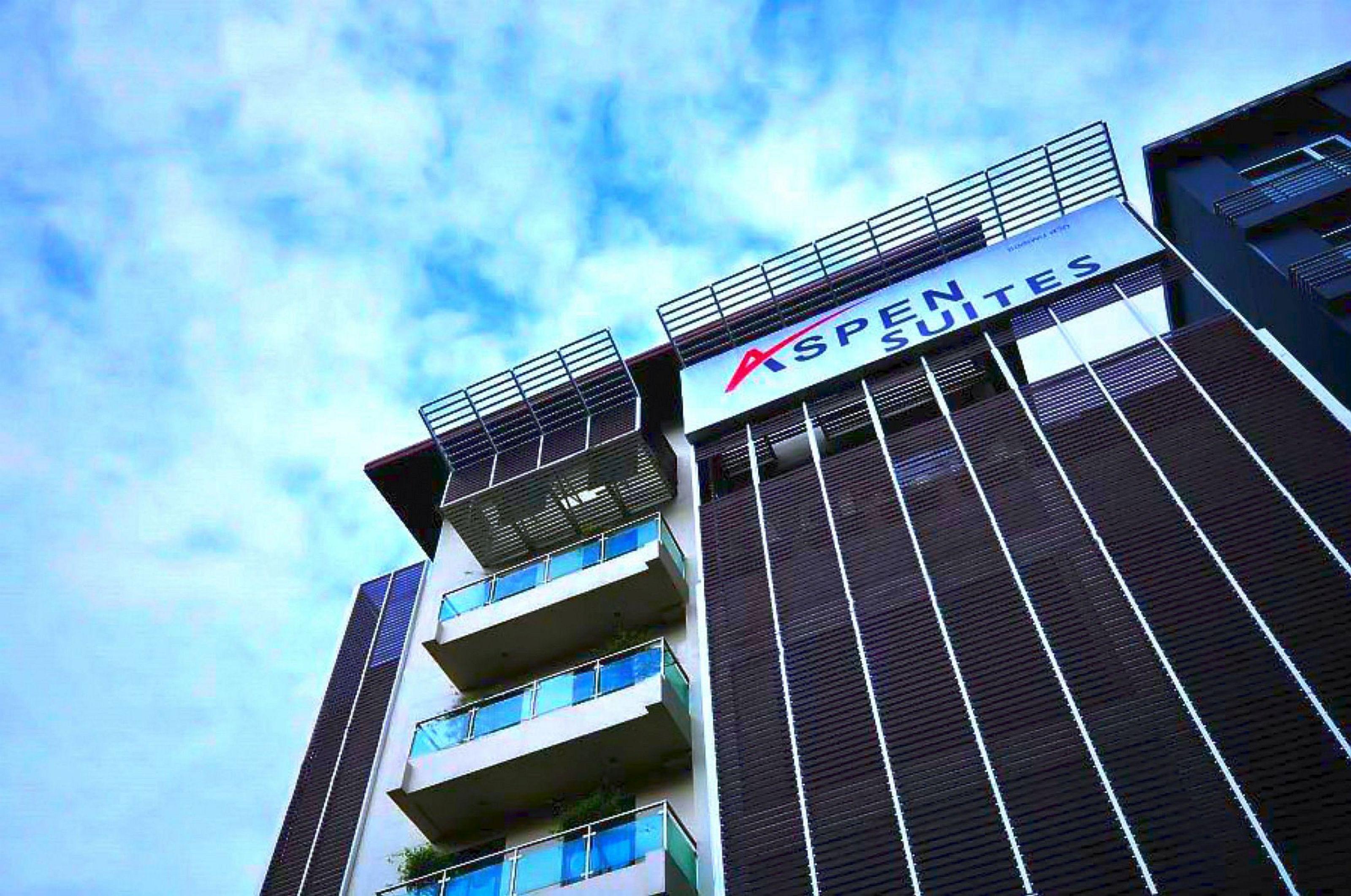 Aspen Suites Hotel Sukhumvit 2 Bangkok Exterior photo